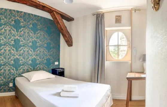 法國與吉斯酒店