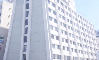 JR Shin-Osaka East Gate 65ft GAOJI INN