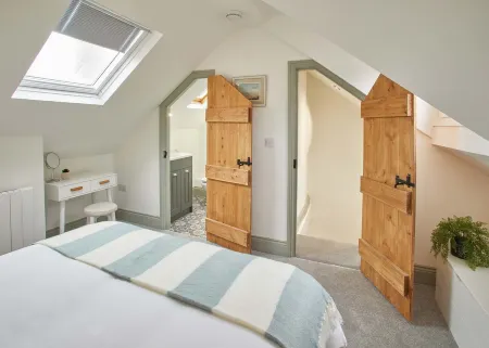 Host & Stay | Threadneedle Cottage