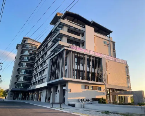 Golden W Hotel Các khách sạn gần Điểm ngắm cảnh Aofong Hill Observatory