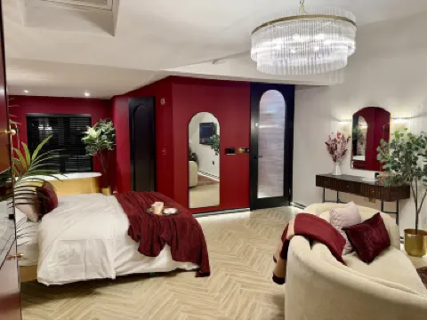 Boutique Studio Gold Bath In The Jewellery Quarter BHM Hotels in 