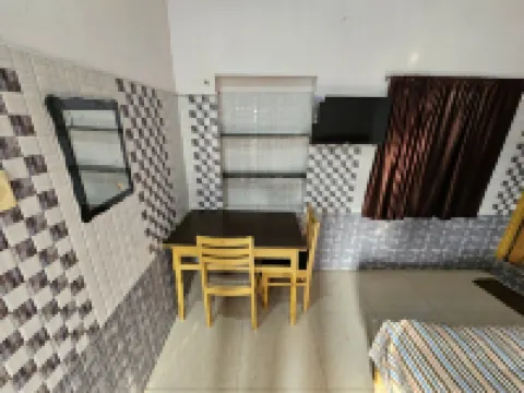 Jolly Homes - 400 Mtrs from ISKCON