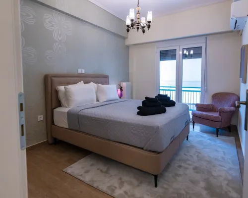 Retro Pop Classic 2 bed Luxury Hop to Acropolis Hotéis em Atenas