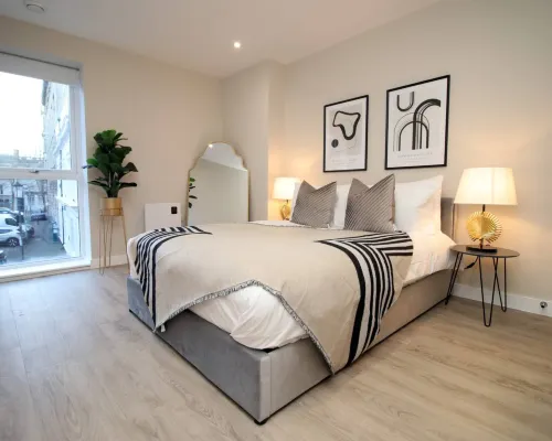 Charming 2BR Home in a Popular Urban Quarter Hotels in Butetown
