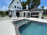 Lot 837 - NEW A'famosa Karaoke Huge Land Private Pool -  Holiday Villas
