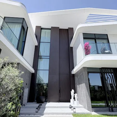 6BR Lamborghini Luxury Villa | Cinema, Spa & Pool