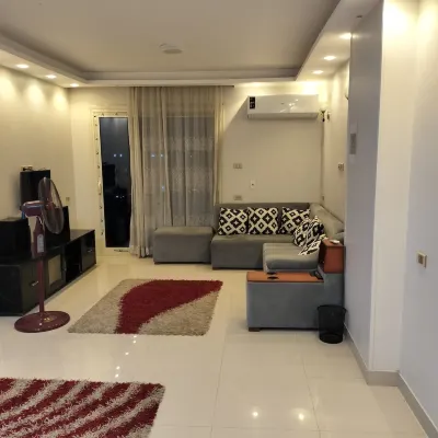 شقة فندقية مفروشة فاخرة بجسر السويس شرق القاهرة Hotels near ميدان روكسى