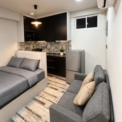 1 Bedroom Studio Apartment - WYMA Retreat (Terra) Villa College附近的飯店