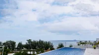 Mae Phim Beachside 1BR Condo | Rooftop Sea View Pool - Apartments