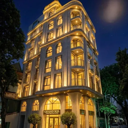Grand Sol Luxury Boutique Hotel