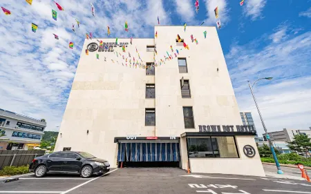 Mokpo Brown-dot Hotel Namak Branch Отели в г. Муана