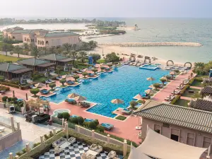 Royal Saray Resort