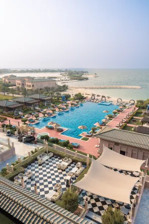 Royal Saray Resort Отели в г. Seef