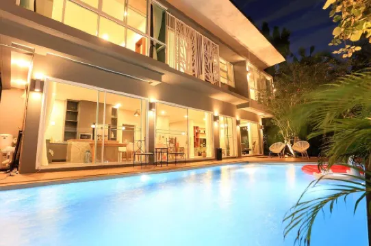 Private Pool Villa 6 Bedroom - Cloud Nine Villa