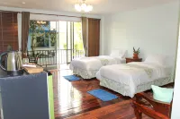 Menam Resort Hotel di Bang Len