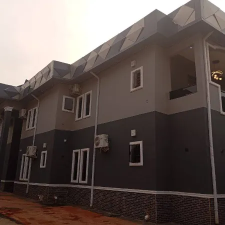 517 VIP Suites and Apartments
