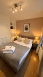 NEW!2BR|FreeParking+PS5|PrimeRichmond|Station