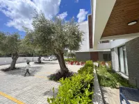 Olive Hill 14 Cozy 2-Bed Garden Apt by HolidayKeys - Apartments