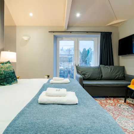 Waterhead Retreat - Ground Floor, Private Entrance, Parking and Light Breakfast