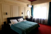 Harat's inn Hotel - Inns