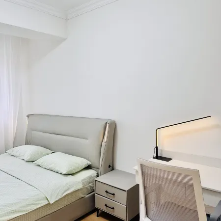 Cozy Central Apartment