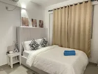 3BHK Near Airport Modern & Comfy Apartment - Condos