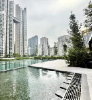 KaMi Mont Kiara Residences & Hotel by Ireka Mont Kiara Bayu周辺のホテル