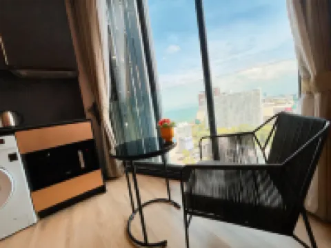 หาดพัทยา · THE Edge  BASEอพาร์ทเมนต์หรูพร้อมสระว่ายน้ำวิวทะเล · ทางเข้าชายหาดโดยตรง