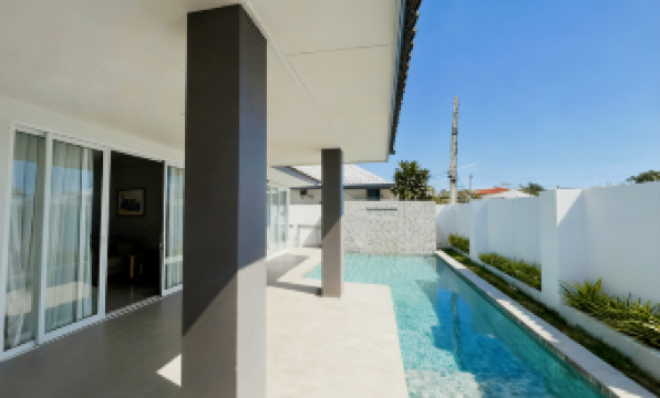 Pattaya Zhongtian Beach Villa / Close to the Beach / 4 Bedrooms 5 Bathrooms 2 Living Rooms