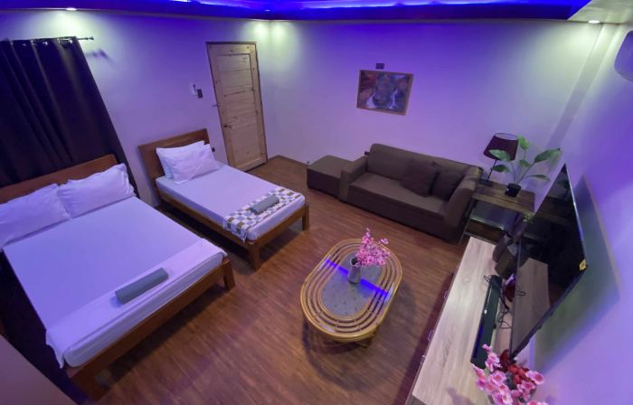 Momshie's Apartelle and Restaurant