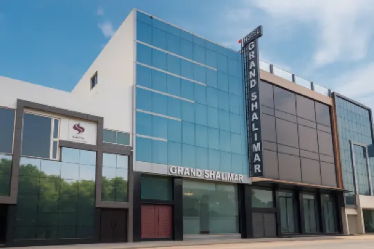 호텔 그랜드 샬리마르 바이 JMD 그룹 델리 칸톤먼트 주변 호텔