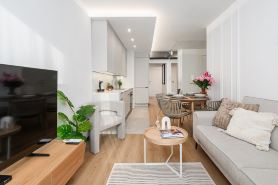 Lumina 4-room apartment near the city center