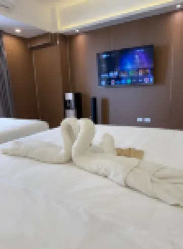 Venice Luxe Condo (Maximum 3 Adults+Kids) w/65"TV Philippine Veterans Museum周辺のホテル