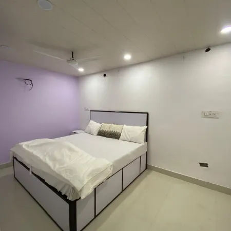 Meenakshi Guest House