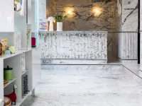 The Kin Hotel 瓦達拉（Wadala）附近的飯店