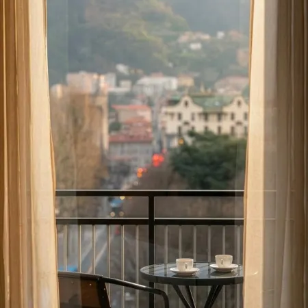 Como Cityview Apartment by Aura Luxury Collection