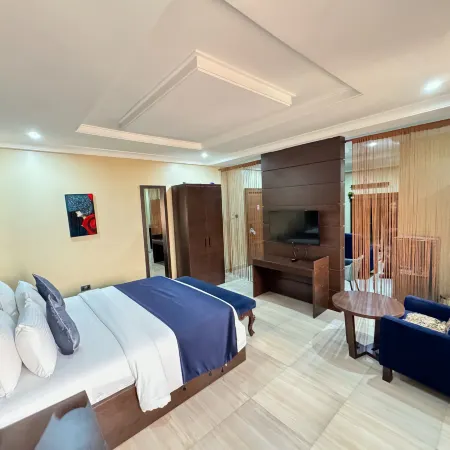 OTK'S APARTMENT