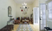 Indise Hamsa Putih 2BR House - parking