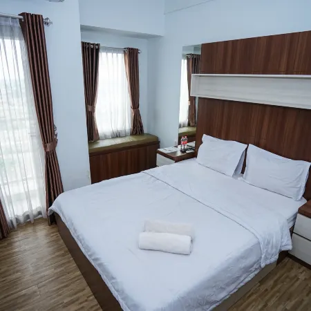 Seven Living Tamansari Mahogany Karawang
