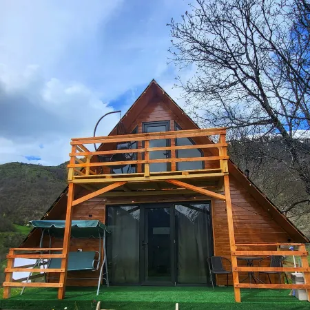 Svanieri-cottage in Svaneti