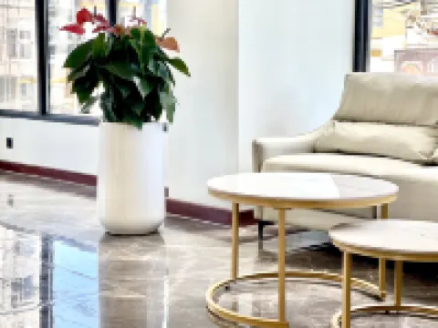 SKY HOTEL Sihanoukville - Cinema Rooms & Apartments - FREE LAUNDRY