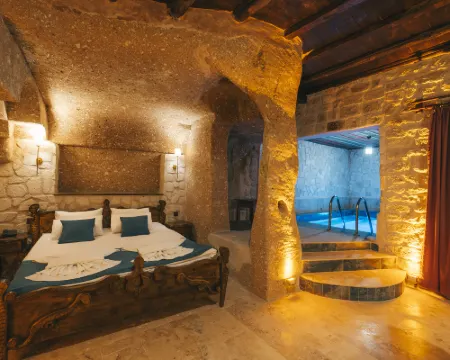 Cappatria Cave House Hotels in Urgup