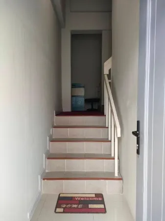 3 Bed Appartment Chiang Mai Отели рядом с достопримечательностью «Wat Saraphi»