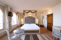 Hotel San Giovanni Resort Hotels in Saluzzo