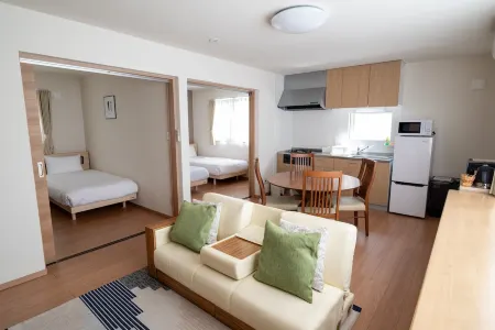 TKD HOUSE FURANO Отели рядом с достопримечательностью «Frano Elementary School»