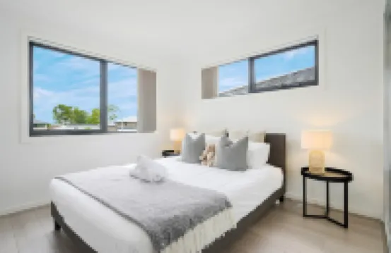 Lovely 4BR Austral Retreat Close to Station For 10 Guests
