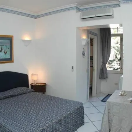 BLUE DREAM - Ad un passo dai castelli e dal mare