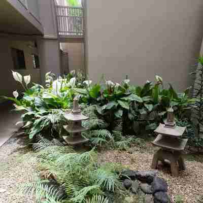 Condominiums in Kuhio Shores Hotel Exterior