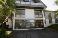 Reykjavik Peace Center Hotels in Kopavogsbaer