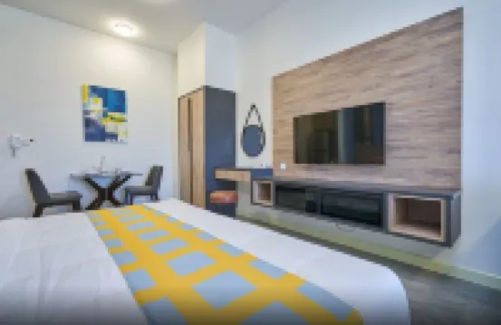 Imperio Residence with Private Bathtub by Lets Stay